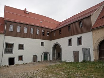 Außenfassade des Vorschlosses Lauenstein